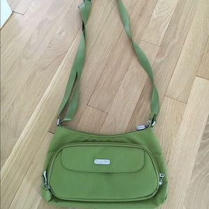 Baggallini small bag